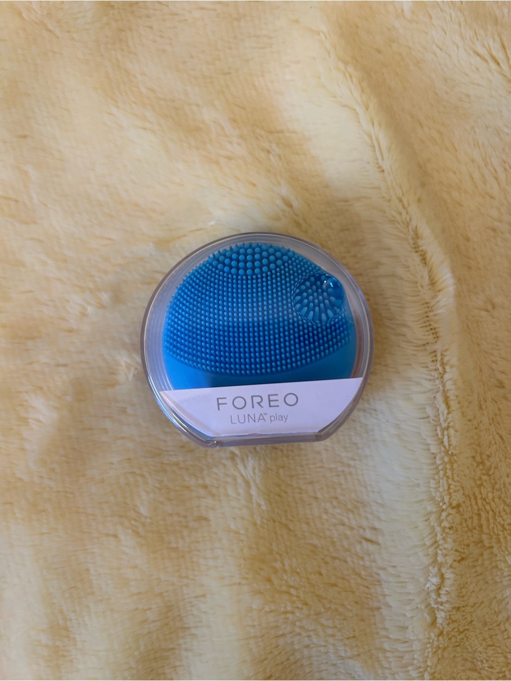 FOREO LUNA play Silicone Facial Cleansing Brush — Bright Blue